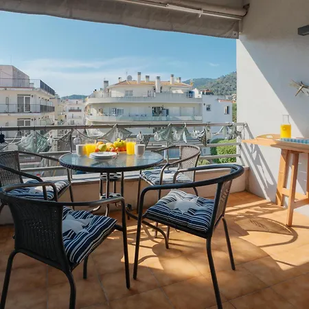 Appartement Lets Holidays Commercial Area *