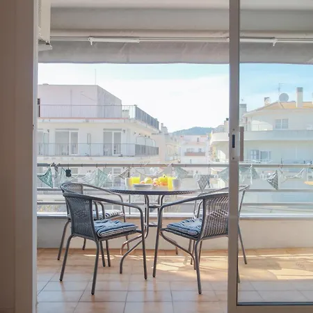 Lets Holidays Commercial Area Tossa de Mar