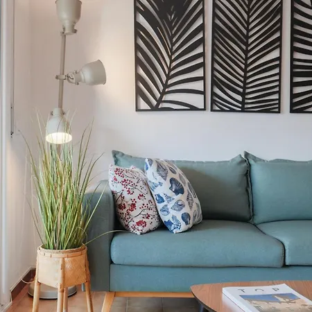 Apartment Lets Holidays Commercial Area
