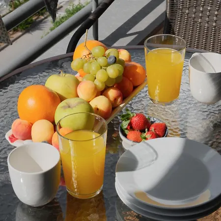 Apartment Lets Holidays Commercial Area