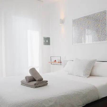 Apartment Lets Holidays Commercial Area